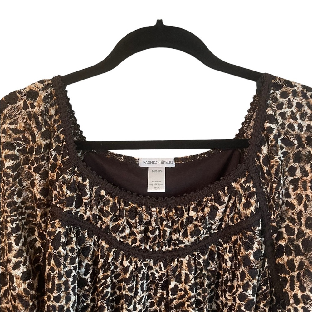 Fashion Bug woman’s leopard print 3/4 sleeve top, size 14/16 - Picture 2 of 6